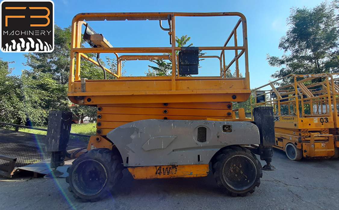 Nacela foarfeca diesel second hand Haulotte Compact 12 DX Nr.101